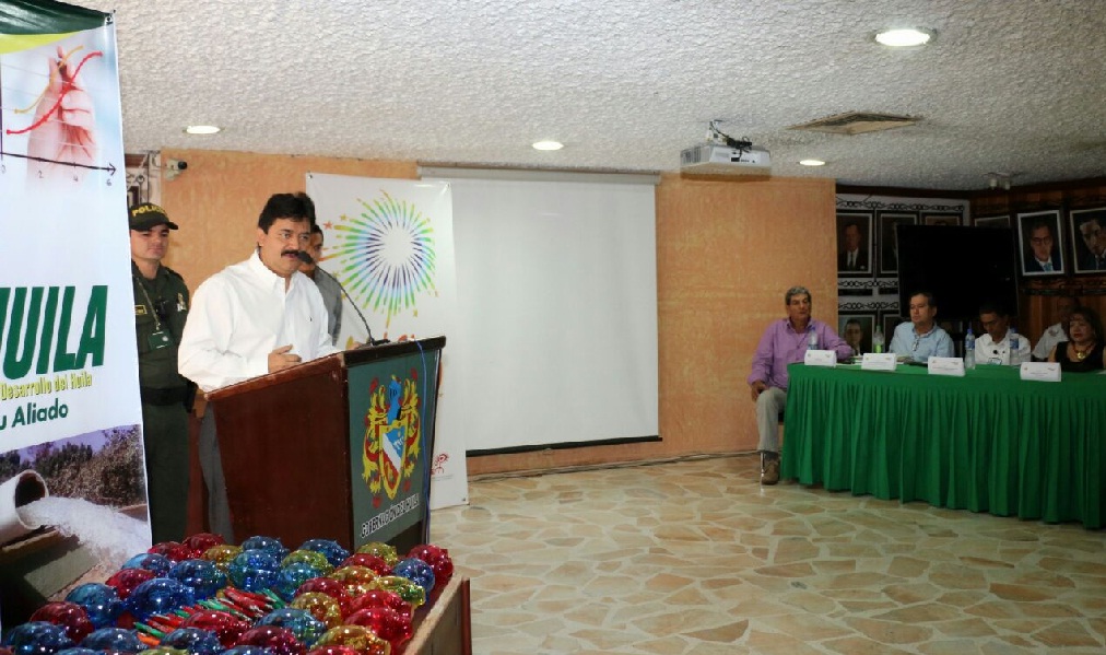 gobernacion del huila capacito a dirigentes comunales