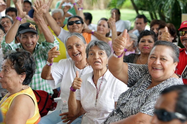 “Años de Amor” para mejorar la calidad de vida de los adultos mayores ...