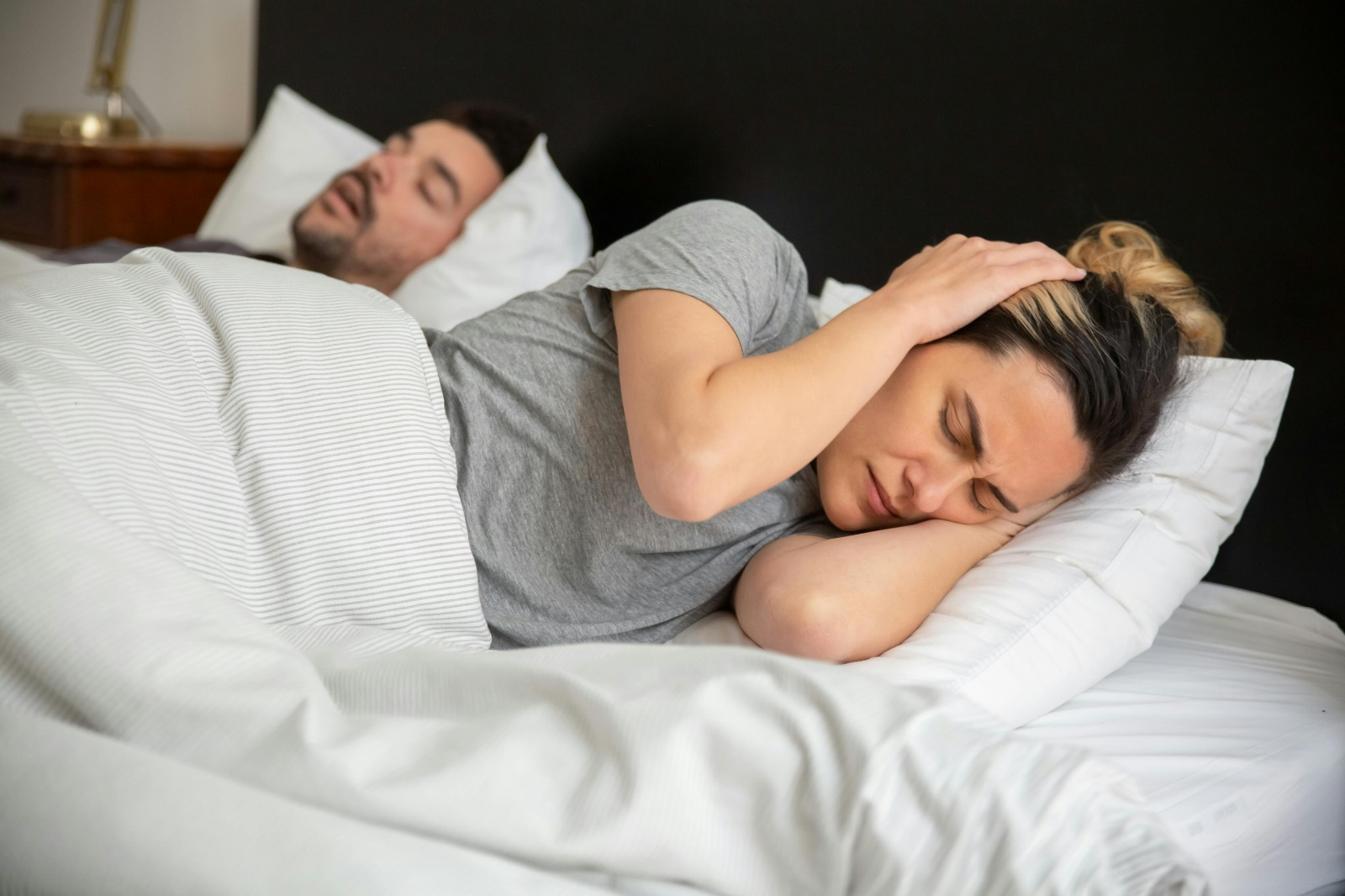 ベッドが汚れていると、休息に悪影響を及ぼす可能性があることをご存知ですか?それを回避する方法を教えます